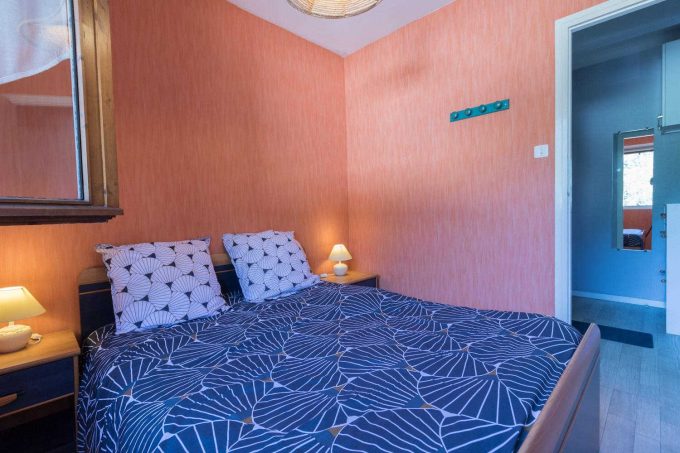 31G101588-c2ef1cbeb421499ab4a867a7b1332c42