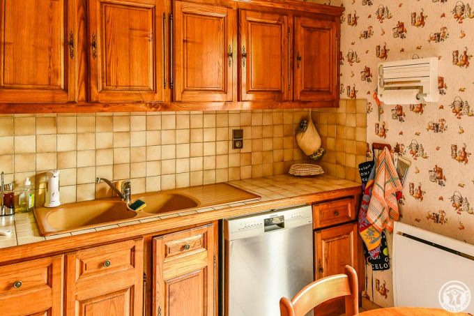 31G101589-ba88d1c42c464f6dbd3af41c77c2c27c