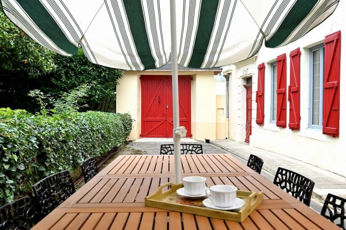 31G101603-5a836c3e8ed04451a8809c4bd9c9d134