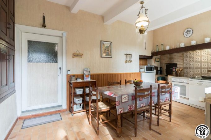 31G101603-8affd602604e4e11b521741253458705