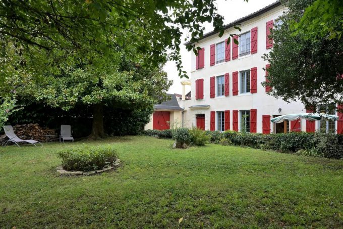 31G101603-aacbd82d36de4801a4578ef74685b683