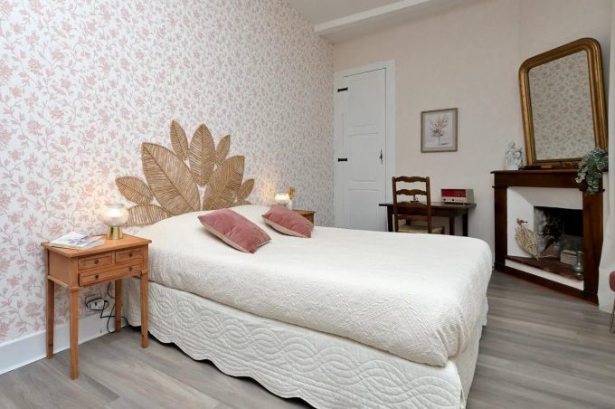 31G101603-b7190ac540ee4791a567df8eb9fb9493