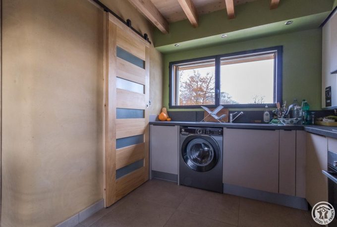 31G101605-20d163e58fc74e32b7263a415d0cfab8