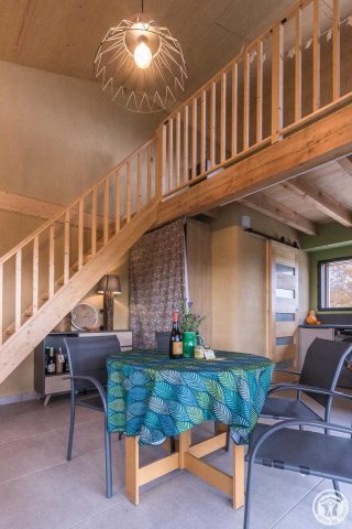 31G101605-ffea1db2e24846dda8f222d11076490f