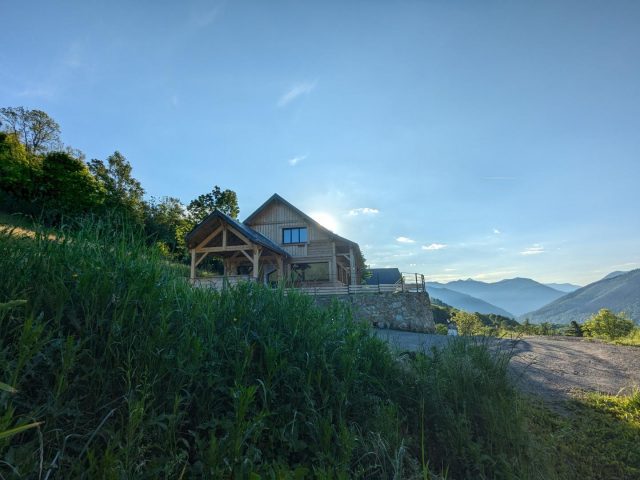 31G101608-0a5ef122361f4d989bb25266b956599f