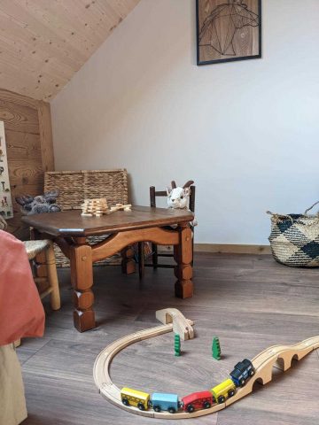 31G101608-832d79ea9a1941869d61b7be8caa49df