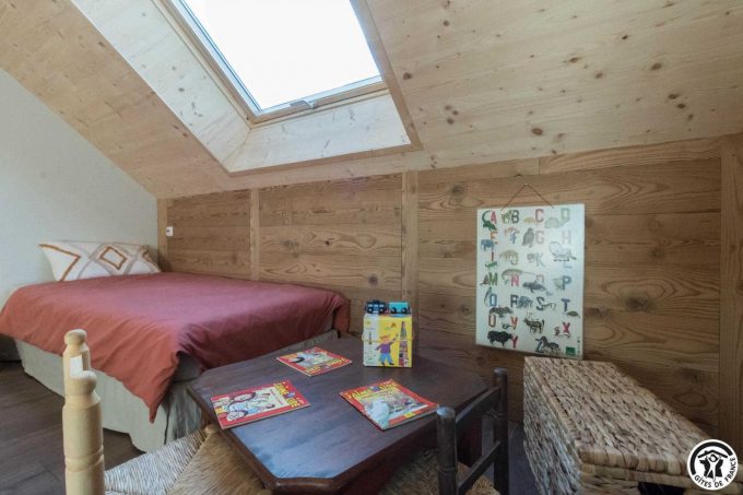 31G101608-9b6ae99c7c4740838c6b97bd33c5c543