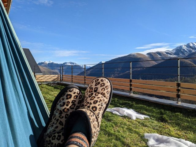 31G101608-bdfc795f4bb34db69f5cf51013bebe4c