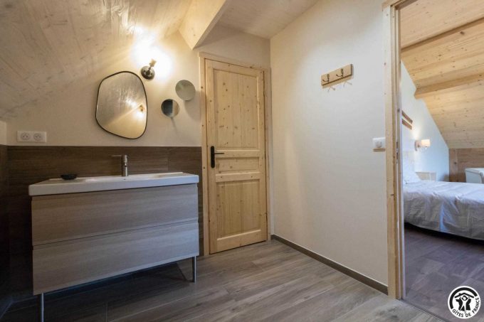 31G101608-c03f8cda60dc4a80b0e1acce0ebec9d2