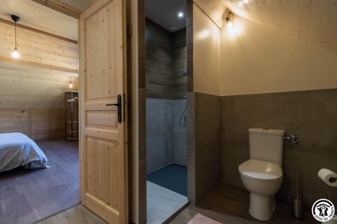 31G101608-c0867a21621448b48edebb1be7ef2211