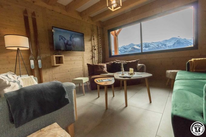 31G101608-d03cabc74af4470aad3a6e075962b17a