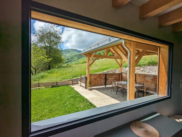 31G101608-f2a746492a1243bfafd765b67562bbe3