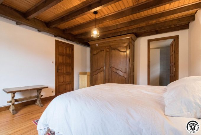 31G101609-16fe9c868278479aa9127ed576489570