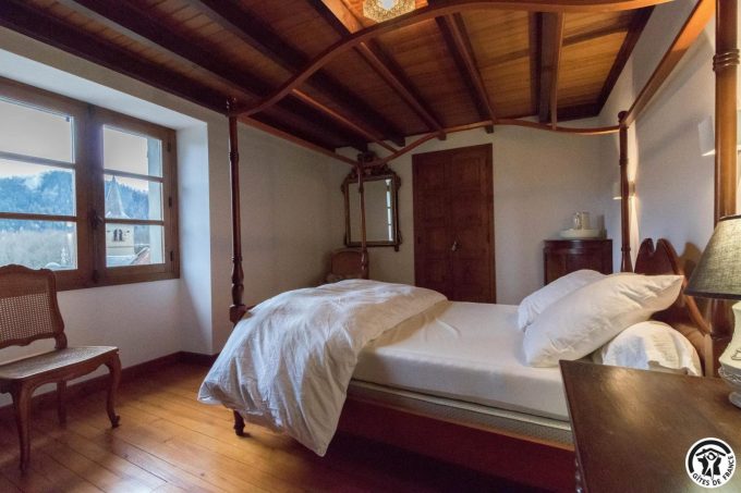 31G101609-44bab3aaf03c4b68869b6b86e431e0de