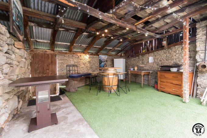 31G101609-8f2304ebd242406aa7643a5f6094c9c4