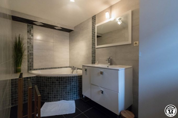 31G101609-c1be1e1bcb0f4c5aa24f516b4f6df39d