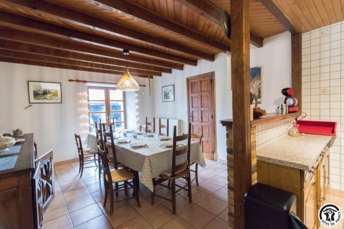 31G101609-d4ebd13f21ff4d96a7917a02b452101c