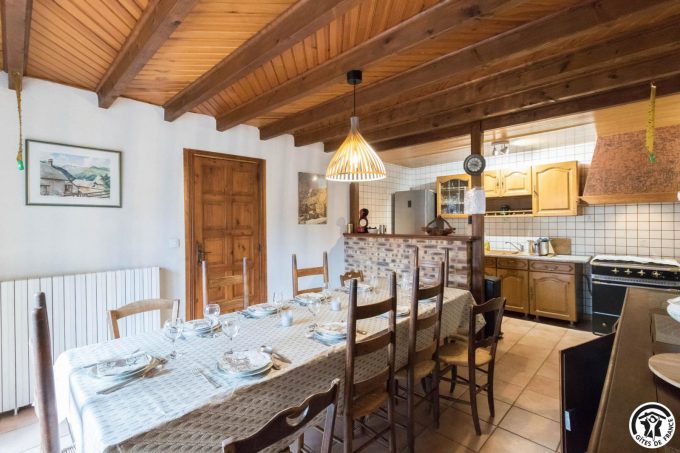 31G101609-db5aa9cb49f54f4a83904025252e54f8