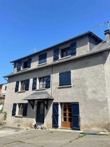 31G101609-fa86eaf2319d488389531bbf45e1e4b9