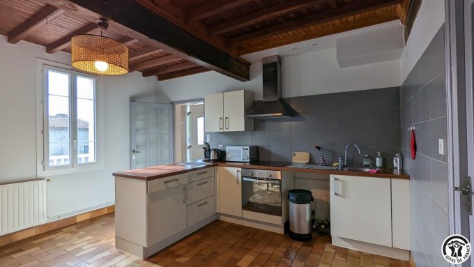 31G101612-508e9447fac345d4ad0692f01b5b038d