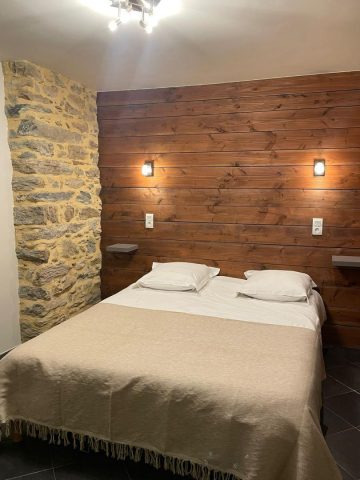 31G101613-98a0db5a2c5441889db5ddc14039900f