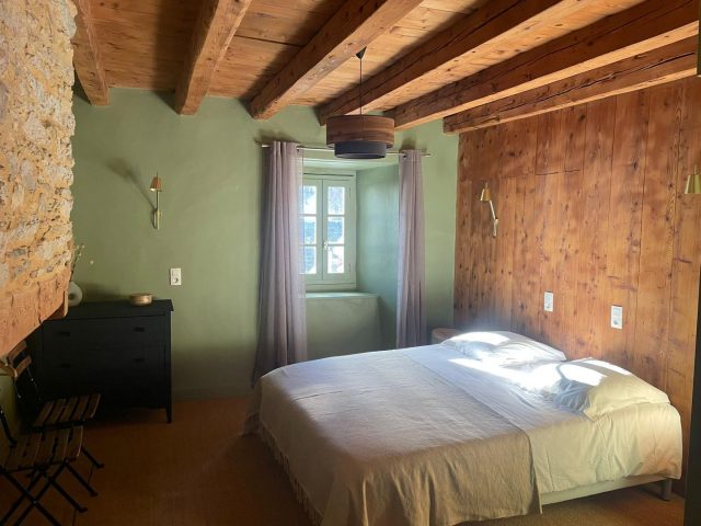 31G101613-d21b4e2578174257b7a6de7d64681ee5