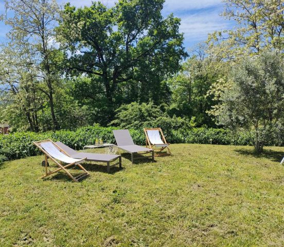 31G101620-6aaf80a9d4b24fd6b14d45fb9652de9f