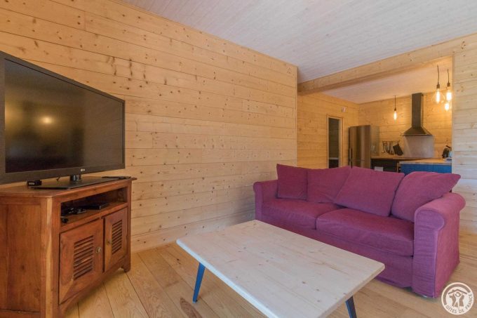 31G101631-0c07a7d684324cc08d629213c47e22be