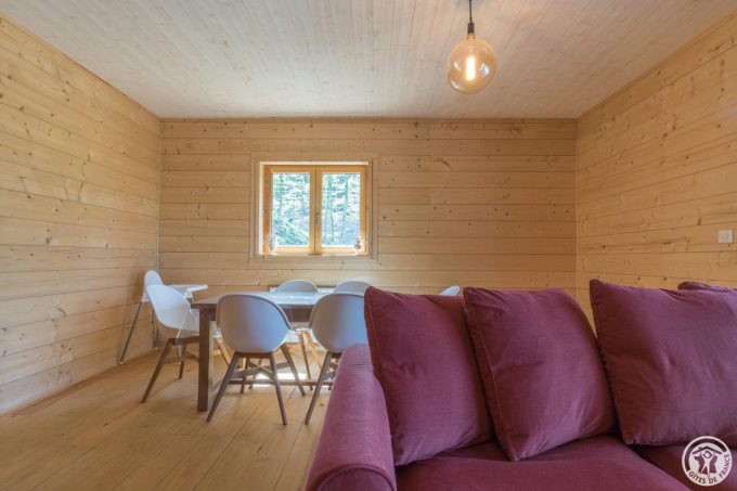 31G101631-1caa284f3efc40f99bd90e09e94148c7