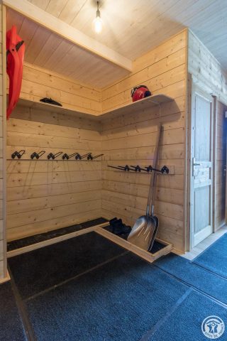 31G101631-3575fe214a4f44f5bc9a7f90607bed0a