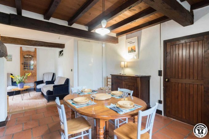 31G101650-57ae0aeec0d2425ab87a70c87a8583be