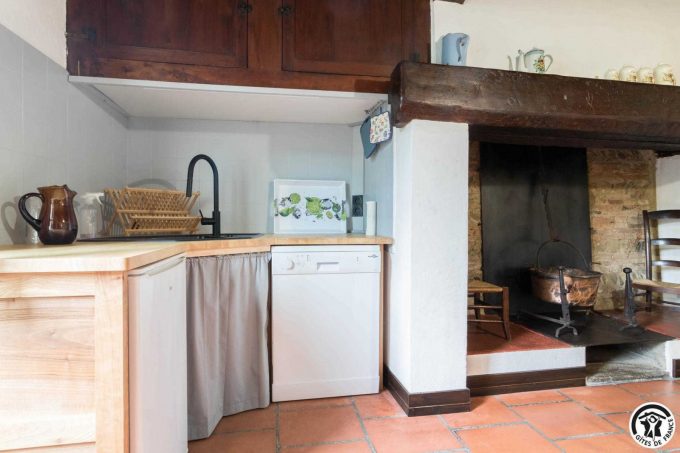 31G101650-f688c7470b8545498312c0f0486ca522