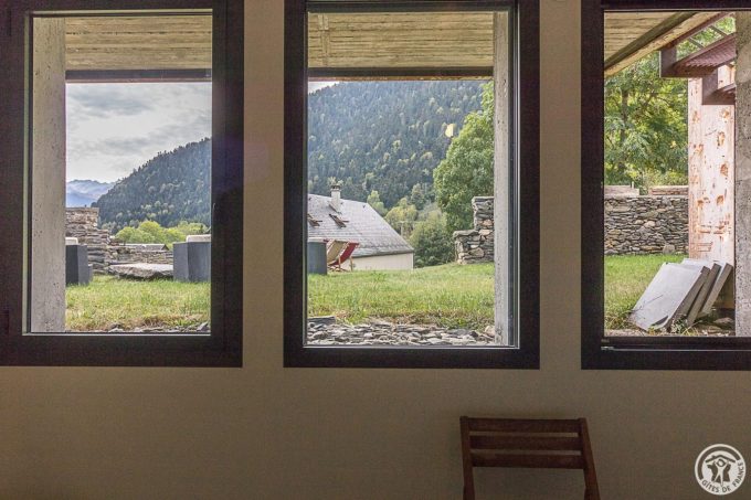 31G101655-85f1702ff20f4ef394bc90f021fec6b5