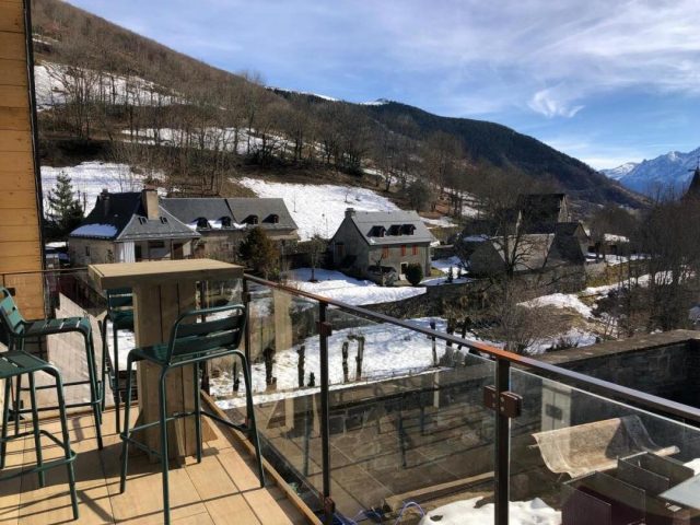 31G101655-cf211b7ec3784e489c0cad18b2b64fdb