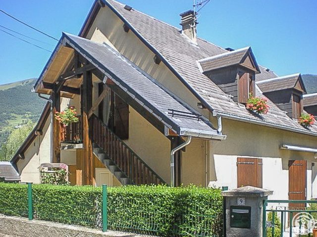 31G101657-0b532a3d6c7b42eb9234240c1ee9a021