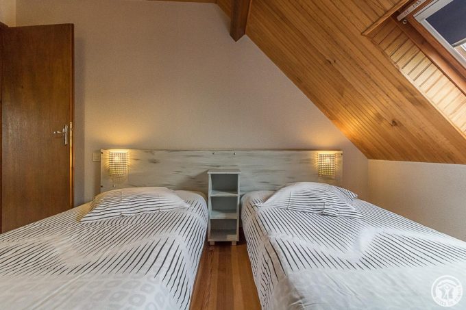 31G101657-ca5fedbc708142e6a70f6972f535ddc0