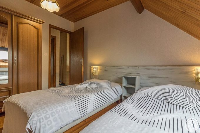 31G101657-cc2657ab192249ca8108995275250312