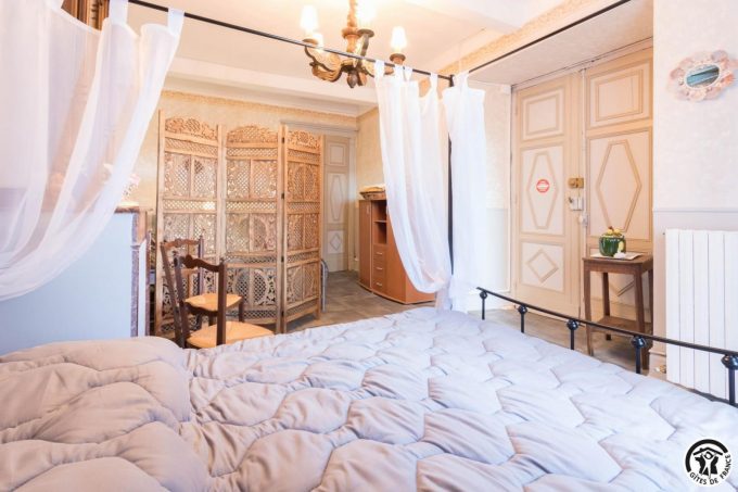 31G101659-965b7ddba4d544a6847542df09aba4be