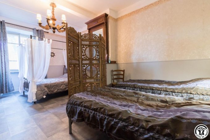 31G101659-d29cd6451a674220a1228c373f136f1e