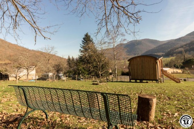 31G101666-2b3758989d5c49cb85bcbbef73c8d9a9