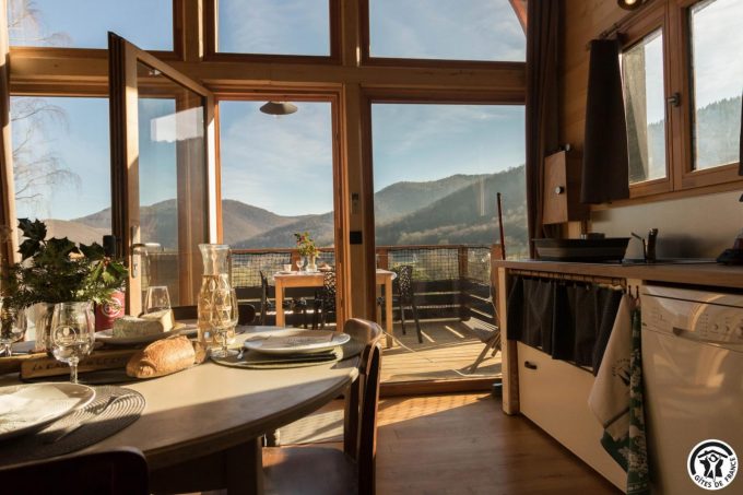 31G101666-c28efa512f184581b7310a031929f538