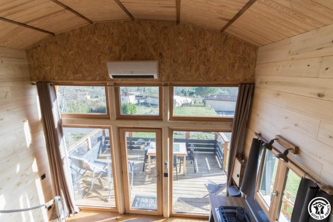 31G101666-f32b54f6f6c44ed2963356c39ad1be26