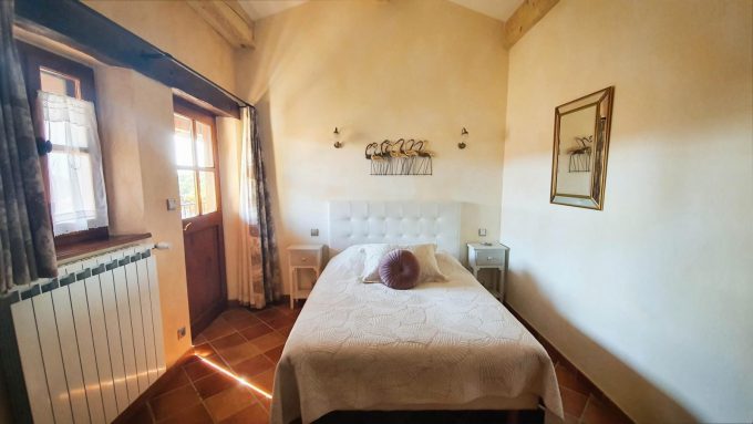 31G101671-78ea97f7d70d44509de8ab79c448695e