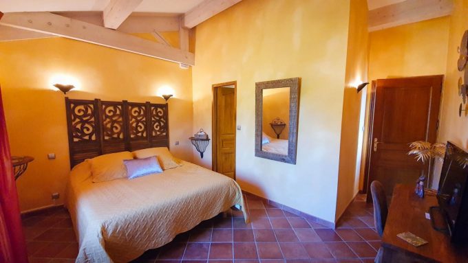 31G101671-9127fcb04a4a40e59439aec1d367aeca