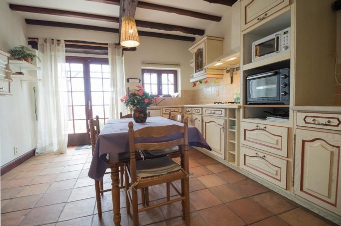 31G101688-bb3ddf068c15422085ef84e18902de35