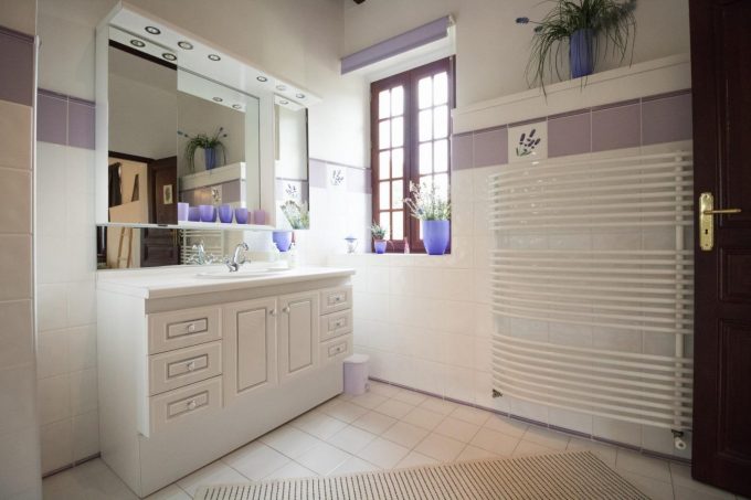 31G101688-df610e46b67e49c79ef46ee6e62c46b3