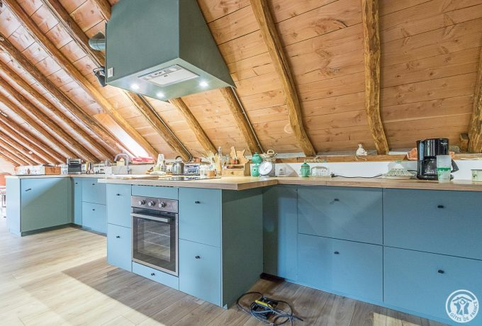 31G101695-7c12430b682249b2b2d44376c46e8cca