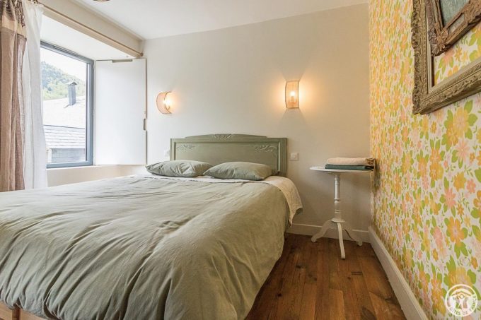 31G101695-ea7aecf903d5455cb8a353e522ba3c78