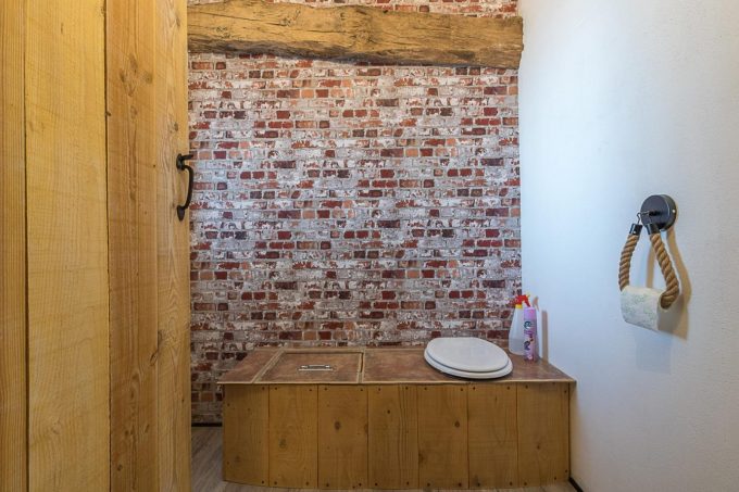 31G101696-9005e37ee56f465e96f6eb0e9ff44c0b