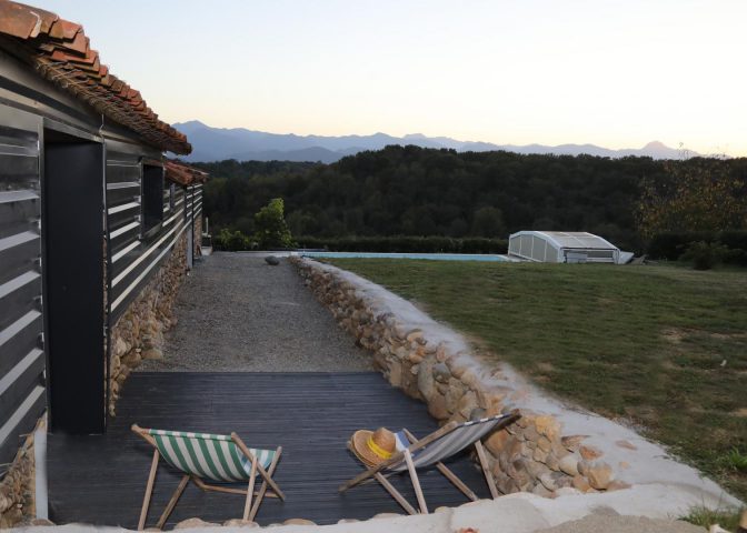 31G101696-eb9cfff8c4e44ffaa670ffdad85d8a92